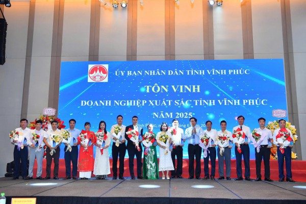 Vĩnh Phúc: 32 doanh nhân và 51 doanh nghiệp xuất sắc được vinh danh