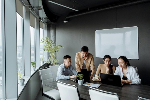 Xây dựng niềm tin: Bước chuyển chiến lược của doanh nghiệp Việt