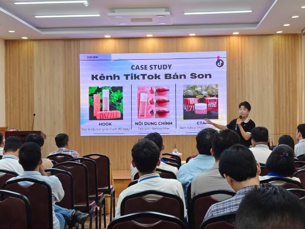 Khám phá sức mạnh Mạng xã hội trong bán hàng hiện đại
