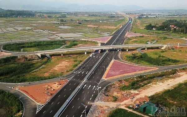 Cao tốc Biên Hòa - Vũng Tàu: Không chuyển người dân vào khu tái định cư sân bay Long Thành Cao tốc Biên Hòa - Vũng Tàu: Không chuyển người dân vào khu tái định cư sân bay Long Thành