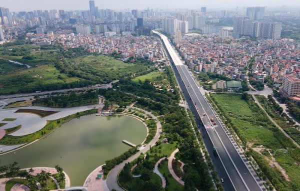 Phát triển Hà Nội trên trụ cột xanh và kinh tế tuần hoàn Phát triển Hà Nội trên trụ cột xanh và kinh tế tuần hoàn