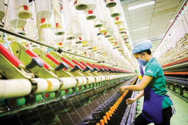 Phát triển công nghiệp hỗ trợ ngành dệt may:  Điểm tựa để ngành vươn lên mạnh mẽ