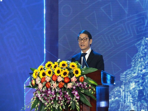 Quảng Nam trao chứng nhận đầu tư cho 16 dự án gần 20.000 tỉ đồng