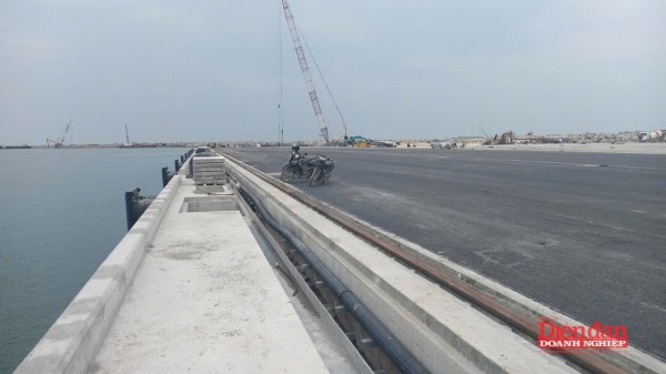 Quảng Trị: “bài toán” dòng hàng cho sân bay, cảng biển