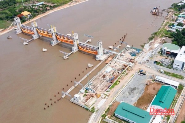 TP HCM quyết liệt bàn giải pháp thực hiện dự án chống ngập 10.000 tỉ