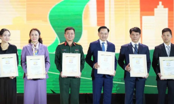 VINACHEM ghi dấu ấn tại Hội chợ Mùa Thu 2025: Khẳng định vị thế doanh nghiệp công nghiệp chủ lực