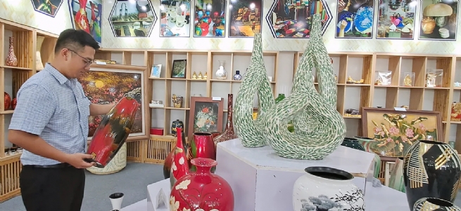 Để sản phẩm OCOP mỹ nghệ trở thành thế mạnh Để sản phẩm OCOP mỹ nghệ trở thành thế mạnh