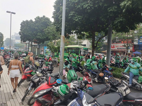 Choáng: Starbucks Việt Nam bất ngờ giá 0 đồng trên ứng dụng, đơn hàng tăng đột biến