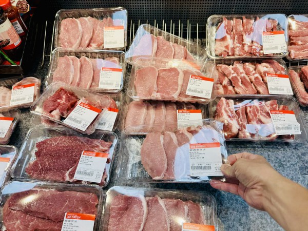 Giá heo hơi hôm nay 18.11.2025: Nhiều biến động