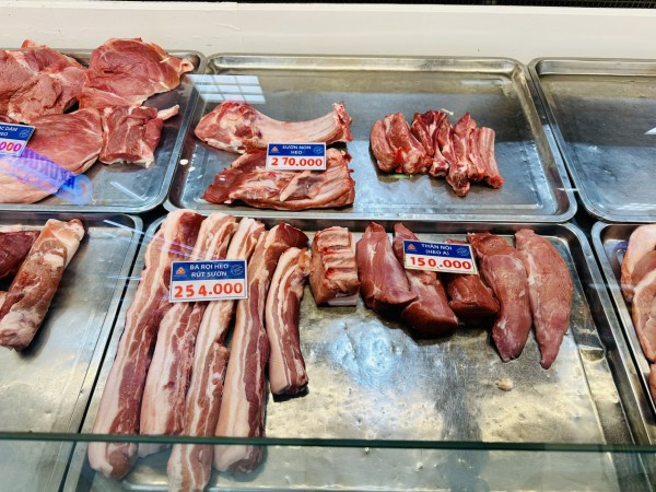 Giá heo hơi hôm nay 23.12.2025: Tiếp đà tăng