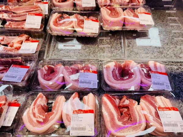 Giá heo hơi hôm nay 5.3.2026: Giảm sâu, tổng đàn tăng nhanh