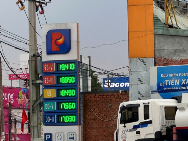 Giá xăng dầu hôm nay 10.2.2026: Xăng trong nước tăng trong vài ngày tới?