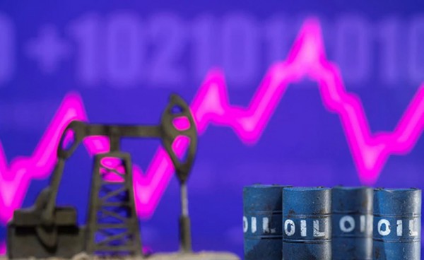 Giá xăng dầu hôm nay 25.8.2025: Tiếp tục tăng? Giá xăng dầu hôm nay 25.8.2025: Tiếp tục tăng?