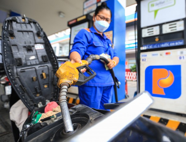 Giá xăng dầu hôm nay 5.7.2025: Giảm nhẹ Giá xăng dầu hôm nay 5.7.2025: Giảm nhẹ