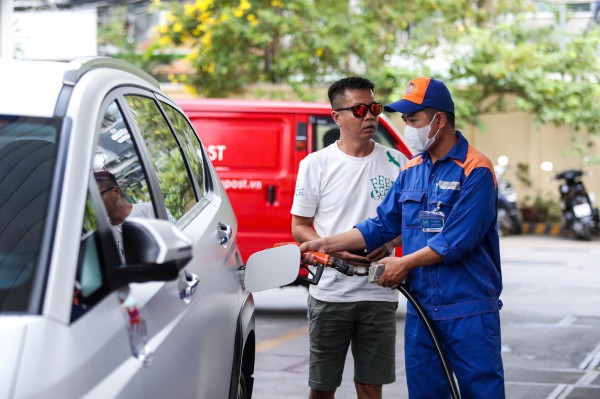 Giá xăng dầu hôm nay 6.10.2025: Tăng mạnh Giá xăng dầu hôm nay 6.10.2025: Tăng mạnh
