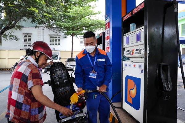 Giá xăng dầu hôm nay 7.8.2025: Xăng trong nước chiều nay thế nào?