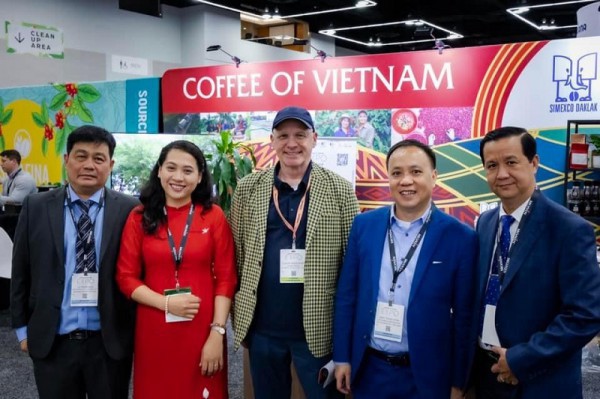 Làm sao để phát triển ngành cà phê Việt?