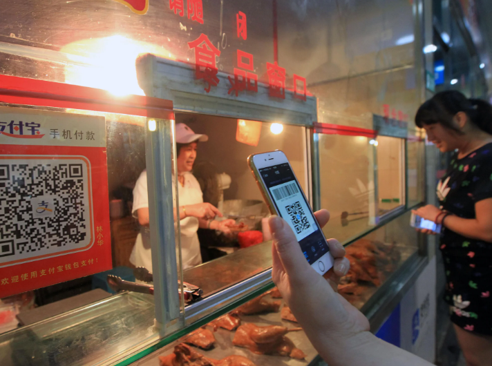 Người dân Trung Quốc chuộng thanh toán bằng quét mã QR