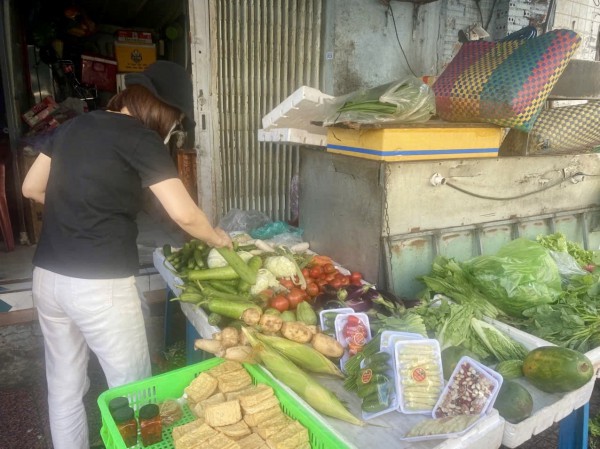 Đường Đà Lạt sạt lở nghiêm trọng, TP.HCM cơn 