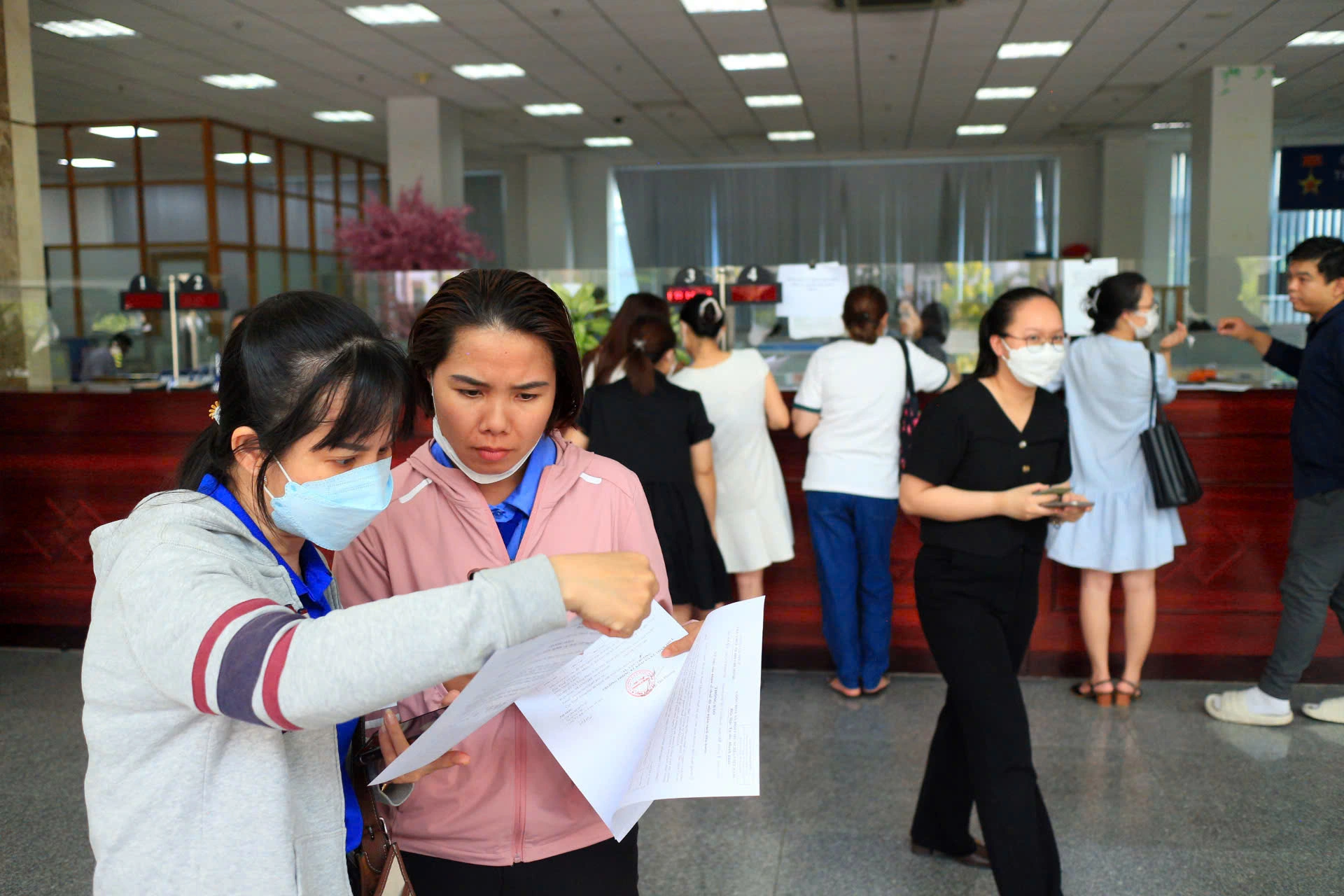 Cha mẹ bao nhiêu tuổi mới được tính là người phụ thuộc giảm trừ gia cảnh? Cha mẹ bao nhiêu tuổi mới được tính là người phụ thuộc giảm trừ gia cảnh?