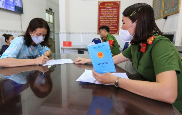 Chủ trọ hay người thuê trọ chịu trách nhiệm đăng ký tạm trú? Chủ trọ hay người thuê trọ chịu trách nhiệm đăng ký tạm trú?