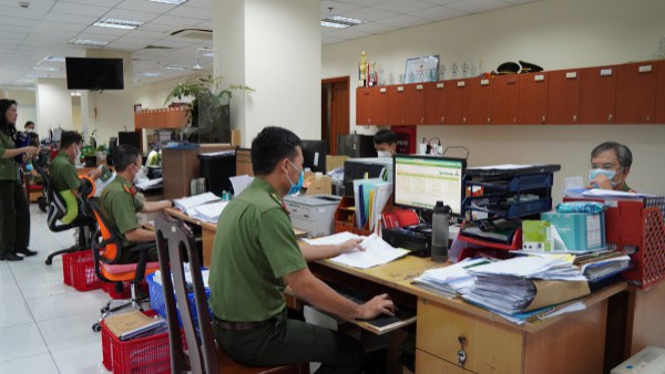 Người Việt định cư nước ngoài nhập cảnh Việt Nam bị mất thị thực, phải làm sao? Người Việt định cư nước ngoài nhập cảnh Việt Nam bị mất thị thực, phải làm sao?
