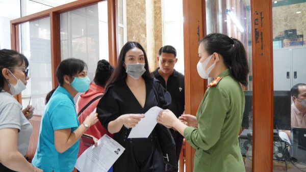 Thủ tục cấp đổi thẻ thường trú cho người nước ngoài tại Việt Nam Thủ tục cấp đổi thẻ thường trú cho người nước ngoài tại Việt Nam