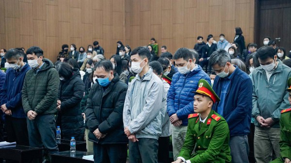 2 cựu Cục phó An toàn thực phẩm khai mang tiền nhận hối lộ đi từ thiện