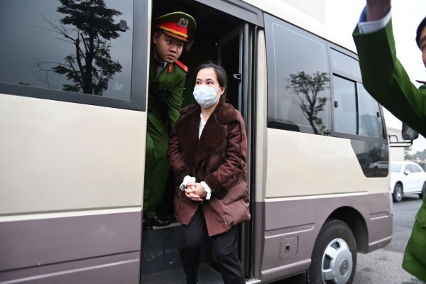 2 cựu Cục trưởng Cục An toàn thực phẩm hầu tòa vì nhận hối lộ