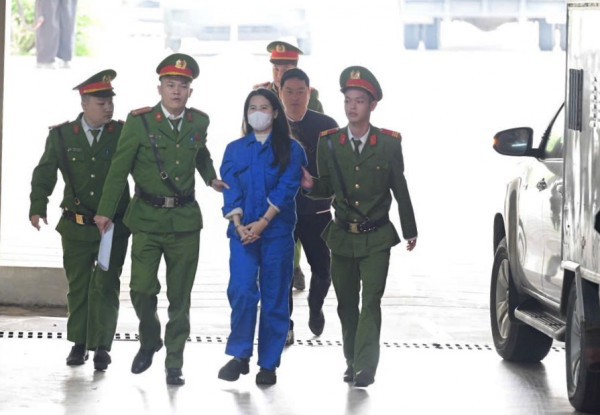 2 cựu Phó chánh án TAND cấp cao tại Đà Nẵng hầu tòa