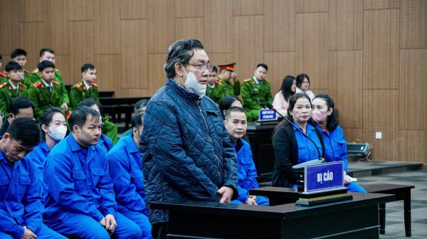 2 cựu Phó chánh án TAND cấp cao tại Đà Nẵng hầu tòa