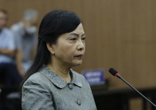 Bà Nguyễn Thị Kim Tiến bị đề nghị 5 - 6 năm tù, phải bồi thường hơn 108 tỉ