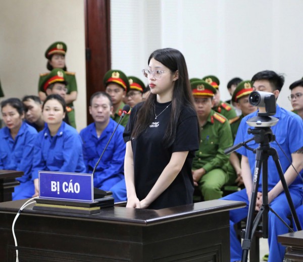 Bạn gái Bùi Đình Khánh khai gì trước tòa?