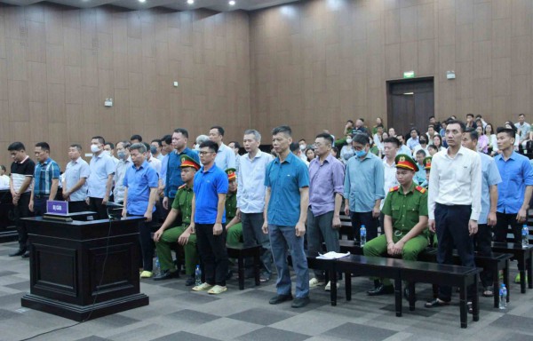 Các cựu quan chức khai gì về việc Các cựu quan chức khai gì về việc