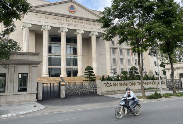 Giám đốc trốn thuế nhờ sự tiếp tay của cựu cán bộ công an và thuế