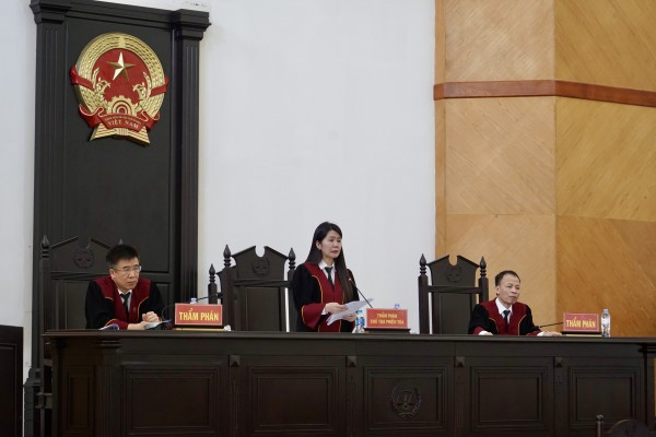 Hai cựu cục trưởng Cục An toàn thực phẩm được giảm án