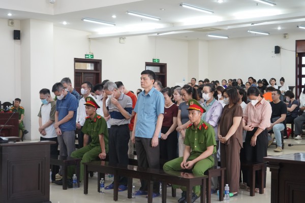 Hai cựu cục trưởng Cục An toàn thực phẩm được giảm án