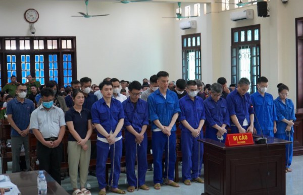 Hoãn phiên xét xử 14 cựu cán bộ Hải quan Hải Phòng