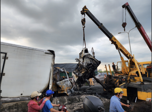 Hoãn tuyên vụ tai nạn liên hoàn cầu Phú Mỹ