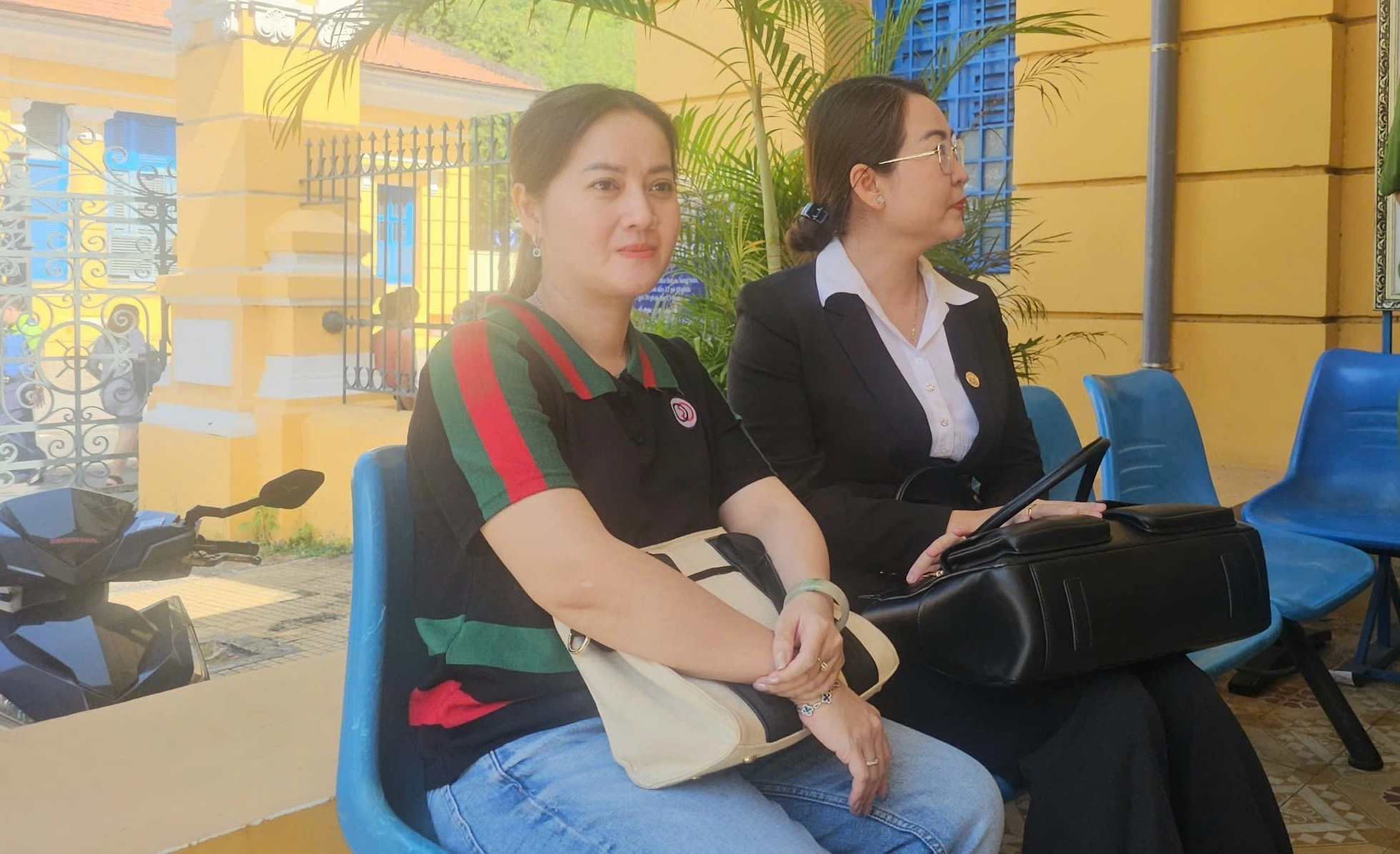 Hồng Loan nộp đơn kháng cáo vụ tranh chấp thừa kế của cố NSƯT Vũ Linh Hồng Loan nộp đơn kháng cáo vụ tranh chấp thừa kế của cố NSƯT Vũ Linh