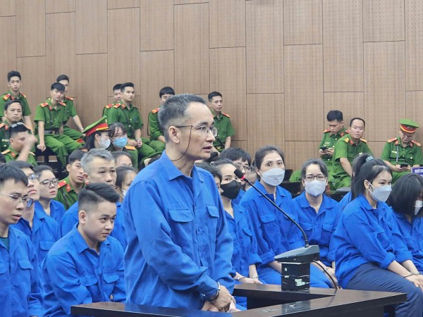 ”Khủng bố” Viện trưởng viện kiểm sát để đòi nợ
