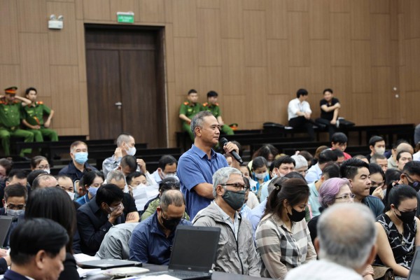 Luật sư đánh bạc xin được ghi nhận khi vận động 2 bị cáo ra trình diện