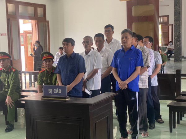 Phú Yên: Cựu giám đốc ngân hàng lãnh án tù do vi phạm quy định về cho vay Phú Yên: Cựu giám đốc ngân hàng lãnh án tù do vi phạm quy định về cho vay