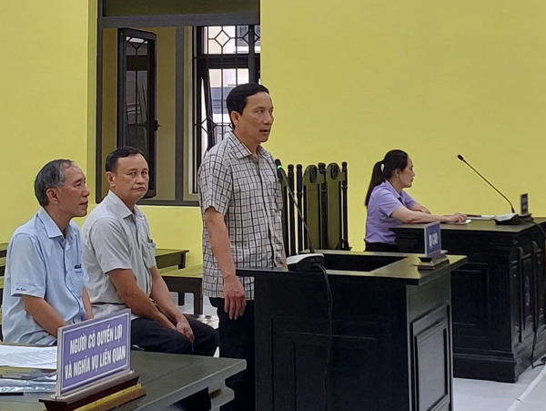 Tiếp tục dừng phiên tòa xét xử cựu Giám đốc Công ty phát triển nhà Cà Mau