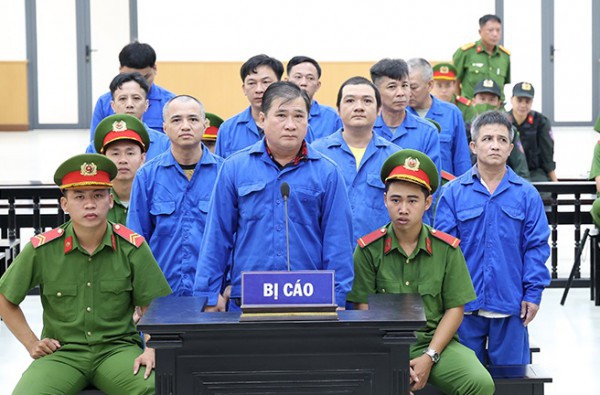 Tổ chức đánh bạc, Hiếu xì po tiếp tục lãnh án
