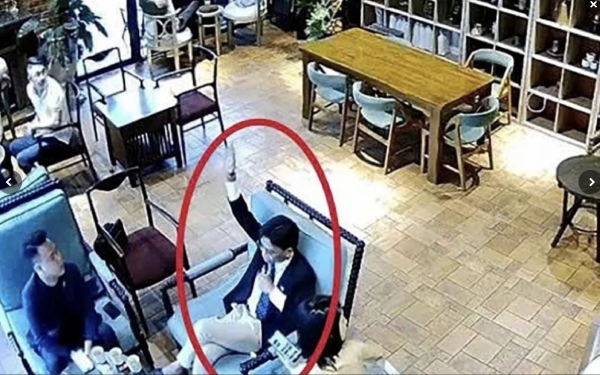 ”Tổng tài” bị xét xử vì 