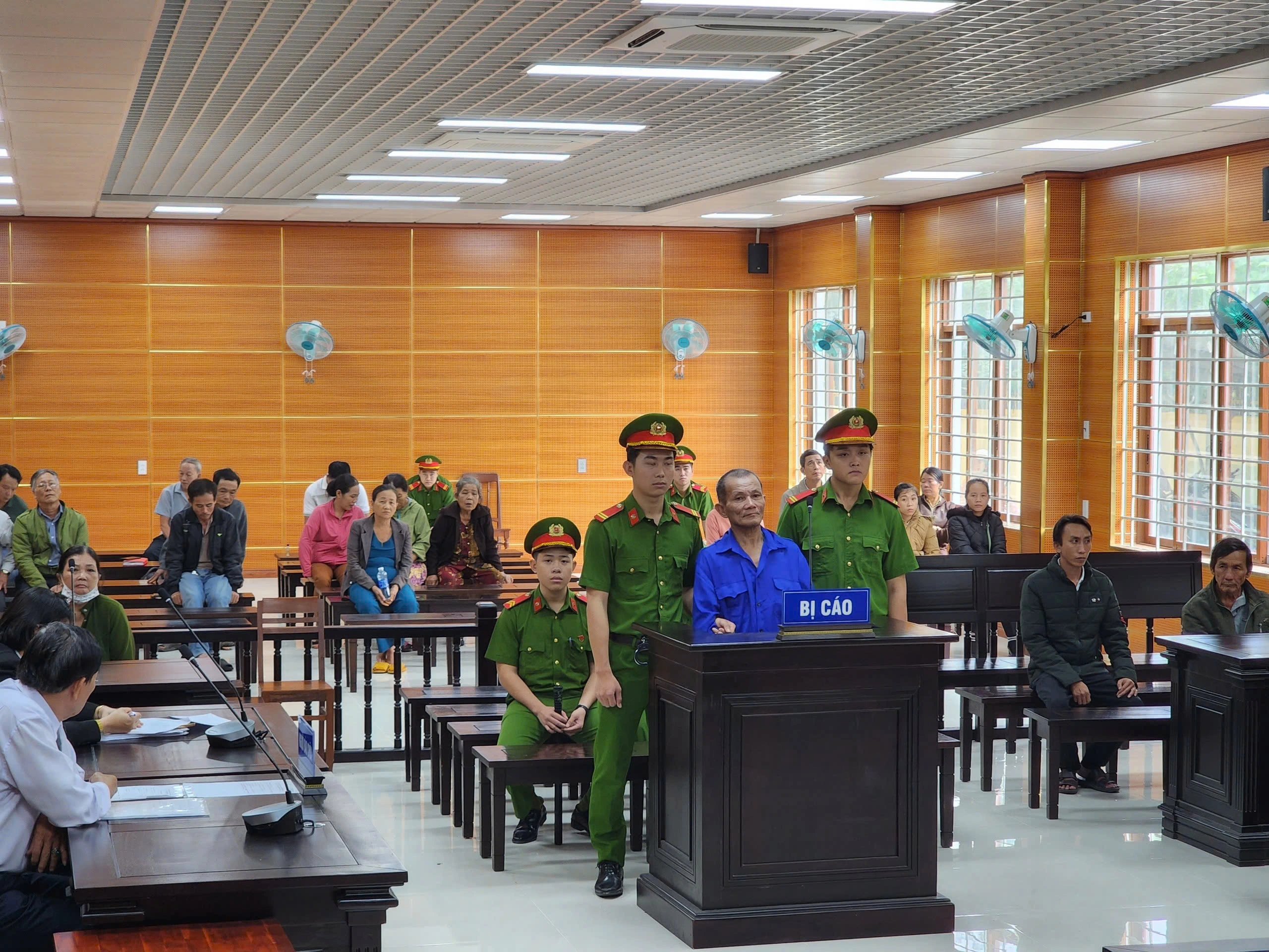 Tuyên án tử hình bị cáo sát hại gia đình em họ ở Quảng Ngãi