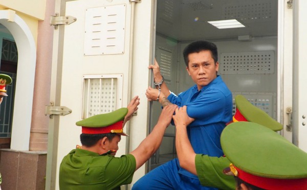 Vụ cướp ngân hàng ở Gia Lai: Làm rõ nguồn súng đạn, ý định mua ma túy để 