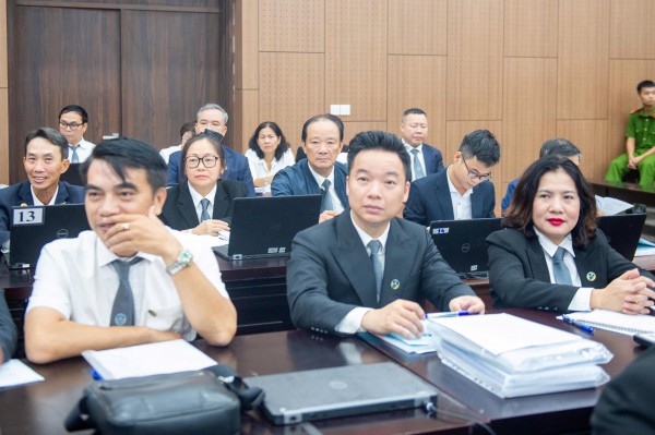 Vụ đánh bạc 2.500 tỉ tại King Club: Luật sư đề nghị giảm nhẹ hình phạt cho các bị cáo