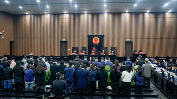 Xét xử vụ án tại Cục An toàn thực phẩm: Không chi tiền, hồ sơ sẽ bị treo